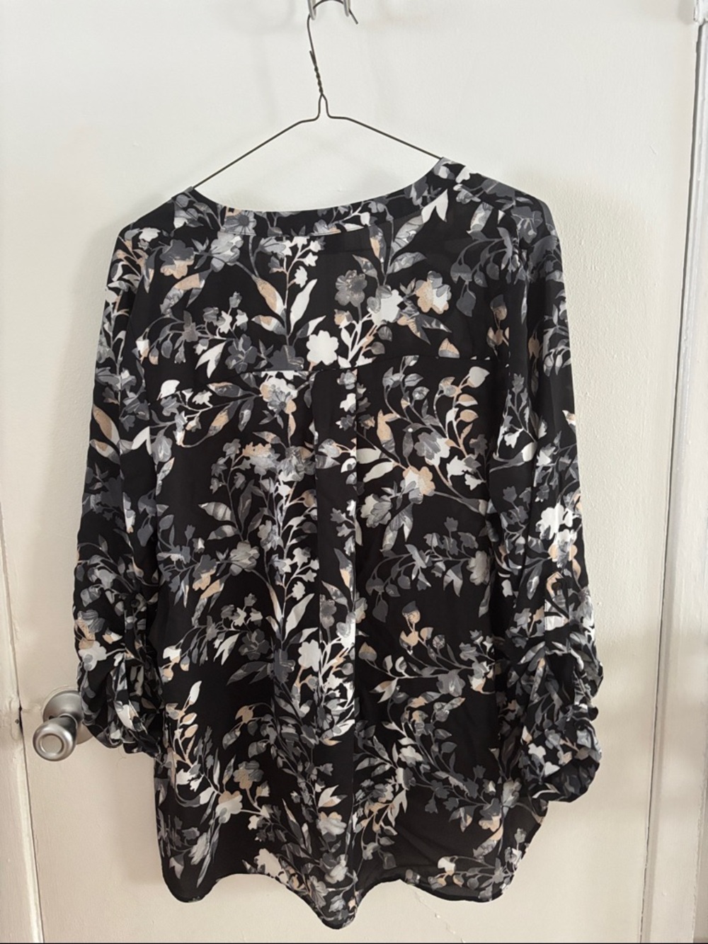 Simply Emma Black Floral Button-Down Blouse with Gray & Cream Flowers 2X - Picture 6 of 6